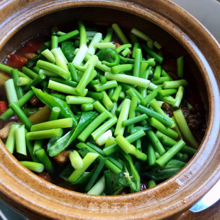 香辣时蔬鸡腿堡的做法步骤：12