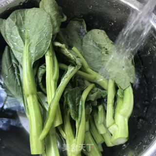 虾油炒菜心的做法步骤：1