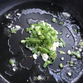 包菜青椒炒粉条的做法步骤：4