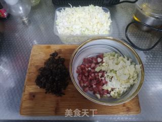 广式腊肠炒饭的做法步骤：2