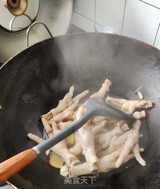 蒜香鸡爪的做法步骤：3