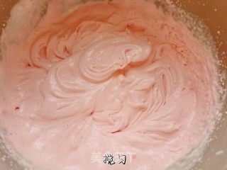 草莓冰淇淋的做法步骤：4