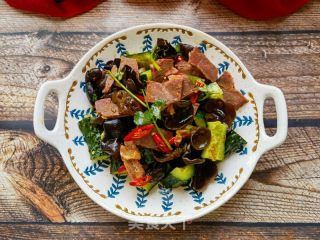 黄瓜木耳拌驴肉的做法
