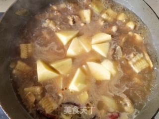 糯玉米土豆炖鸡腿的做法步骤：17