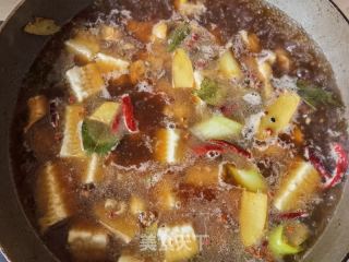 糯玉米土豆炖鸡腿的做法步骤：14