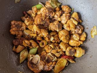 糯玉米土豆炖鸡腿的做法步骤：10