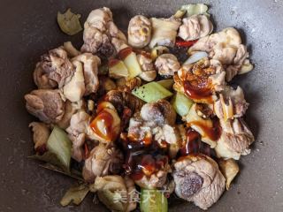 糯玉米土豆炖鸡腿的做法步骤：9