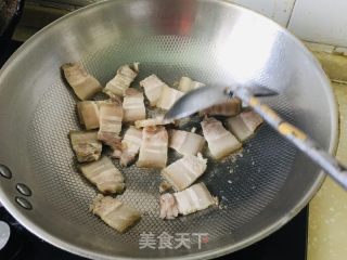 莲花白回锅肉的做法步骤：5