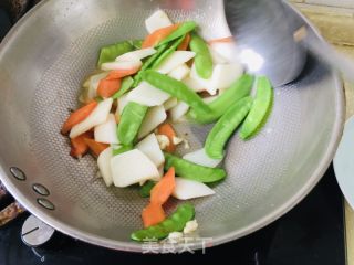 山药炒荷兰豆的做法步骤：10