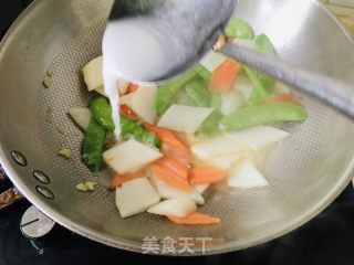 山药炒荷兰豆的做法步骤：9
