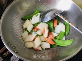 山药炒荷兰豆的做法步骤：8