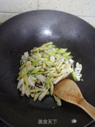 葱爆羊肉的做法步骤：5