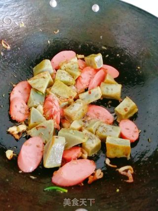 自制实蛋炒火腿肠的做法步骤：9