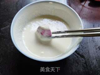 酥炸洋葱的做法步骤：3