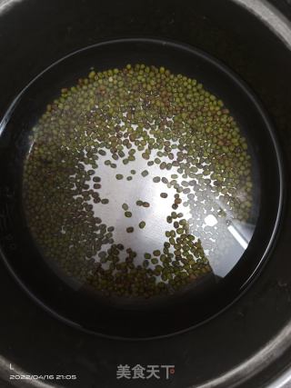 番薯绿豆水的做法步骤：1