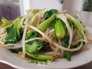 青菜炒绿豆芽的做法