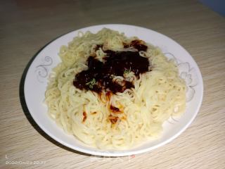 小龙虾味拌面的做法步骤：3