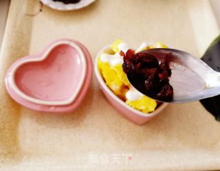 酸奶淋凤梨的做法步骤：7