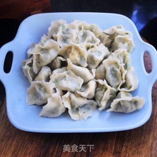 韭菜鸡蛋水饺的做法