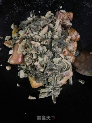 梅菜焖猪脚的做法步骤：8