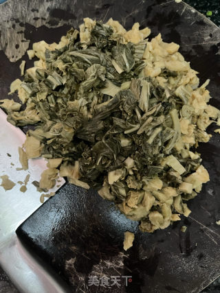梅菜焖猪脚的做法步骤：6