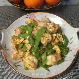 鸡蛋青椒炒虾仁的做法