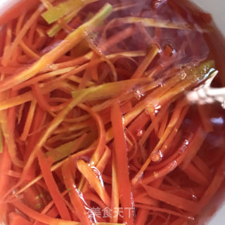 鸡蛋皮黄瓜拌粉丝的做法步骤：6