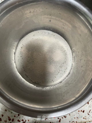 蒜蓉面包的做法步骤：1