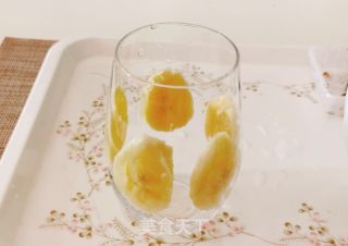 香蕉奶酥酸奶杯的做法步骤：2