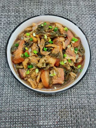 梅菜焖五花肉的做法步骤：13
