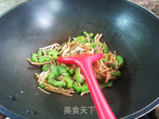 笋干菜炒苦瓜的做法步骤：9