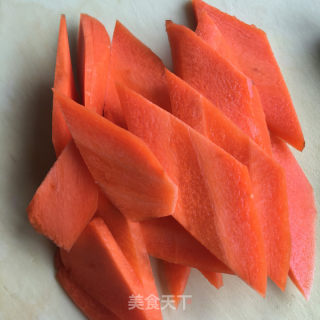 虾仁炒双色的做法步骤：3