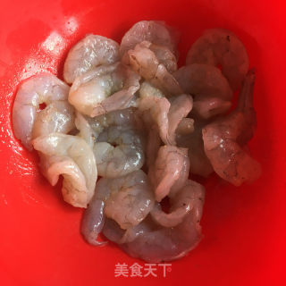 虾仁炒双色的做法步骤：1