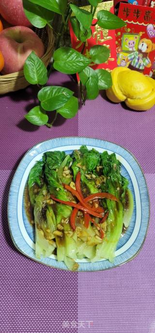 鲍鱼汁淋生菜的做法