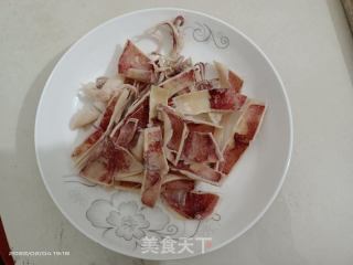 白灼鱿鱼干的做法