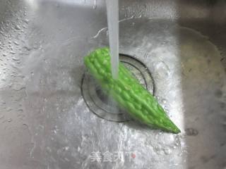 苦瓜仔排的做法步骤：2