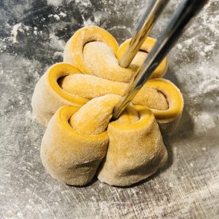 红薯花样馒头的做法步骤：23