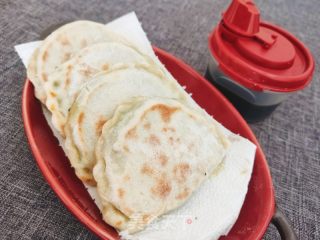 韭菜虾仁盒子的做法