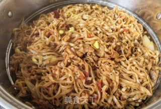 西红柿豆芽肉丝蒸卤面的做法步骤：21