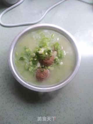 丝瓜粉丝丸子汤的做法