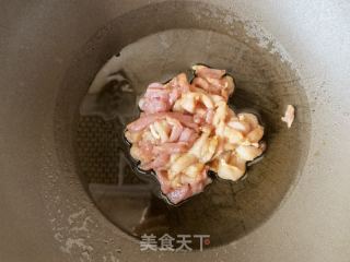 西红柿豆芽肉丝蒸卤面的做法步骤：8
