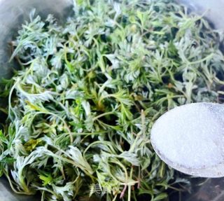 粉蒸白蒿的做法步骤：5
