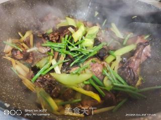 辣椒炒腊鸭的做法步骤：7