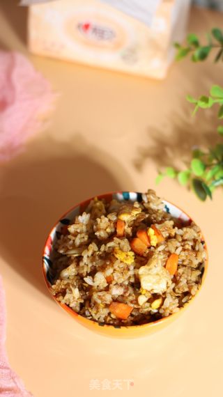 胡萝卜鸡蛋炒饭的做法