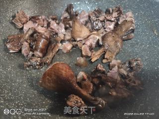 辣椒炒腊鸭的做法步骤：3