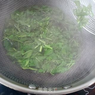 蒜香肉末香椿面的做法步骤：4