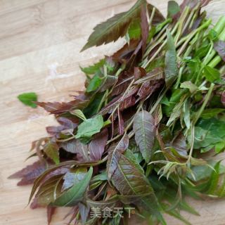 蒜香肉末香椿面的做法步骤：1