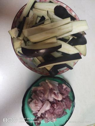红烧茄子的做法步骤：1