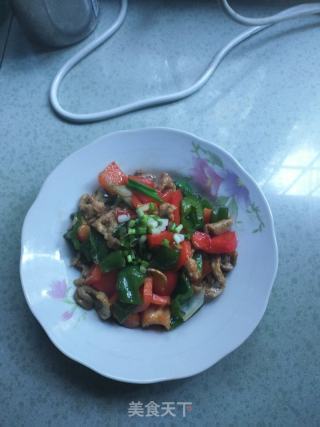 青红椒炒肉的做法