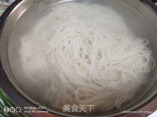 葱油拌面的做法步骤：3